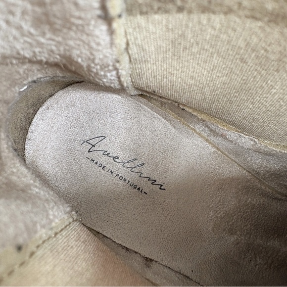 AVELLINI | Suede Leather Chunky Lug Sole Chelsea Boots in Tan | Sz 9 - Picture 10 of 13